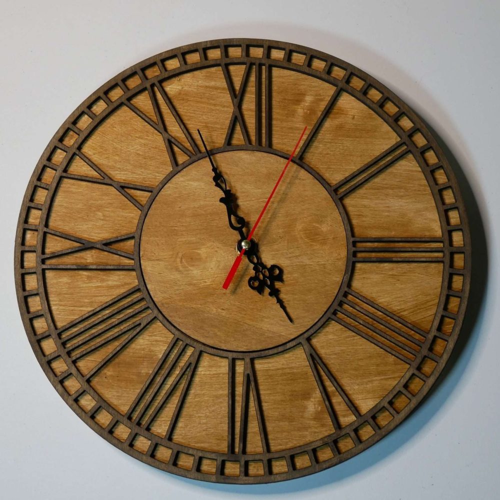 Orologio da parete in legno "Roman"