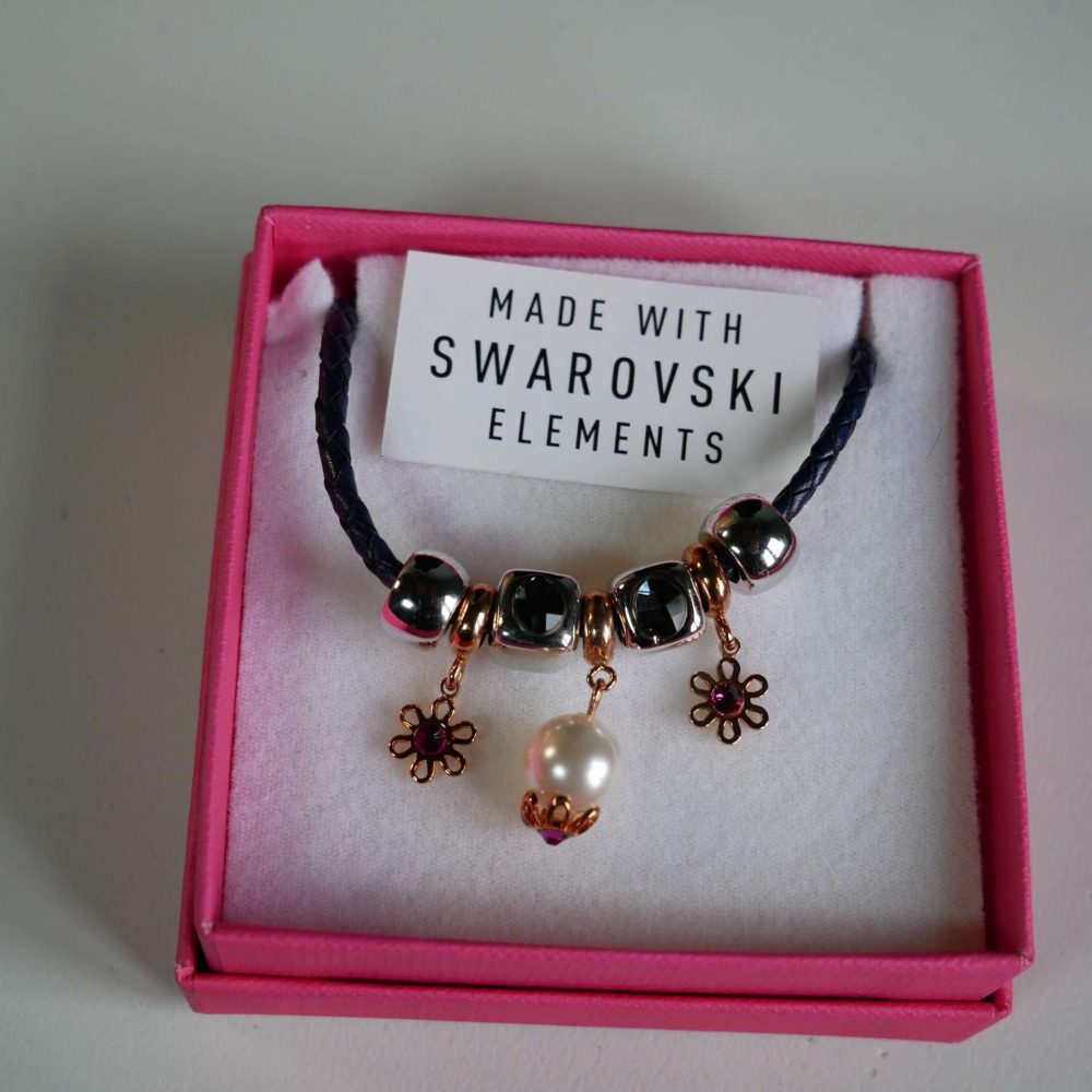 girocollo-bracciale-perla-pietre-swarovski-blu-eleganza-versatile-lusso