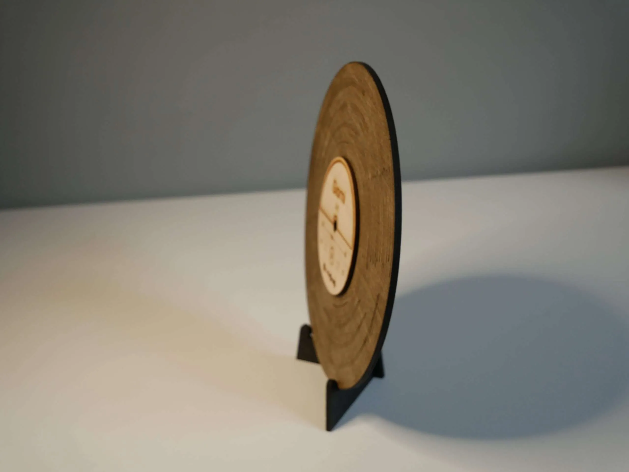 Disco Musicale in Legno con codice Spotify Personalizzabile - immagine 3