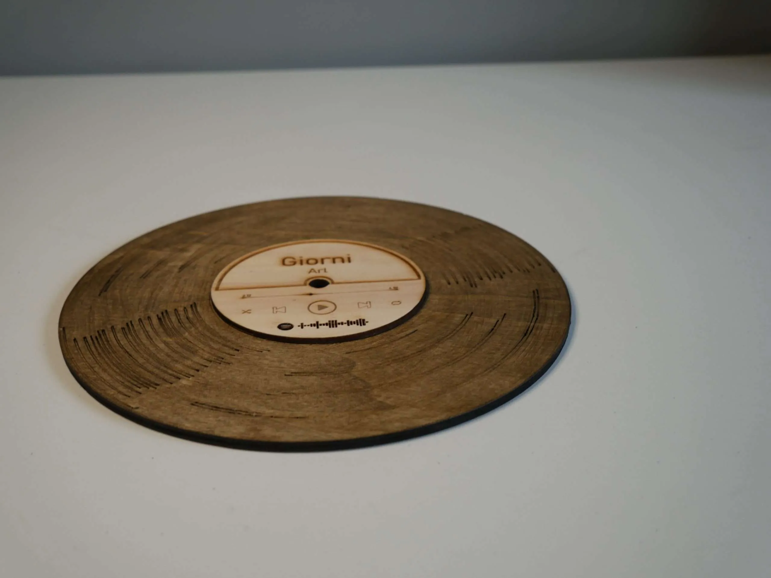 Disco Musicale in Legno con codice Spotify Personalizzabile - immagine 5