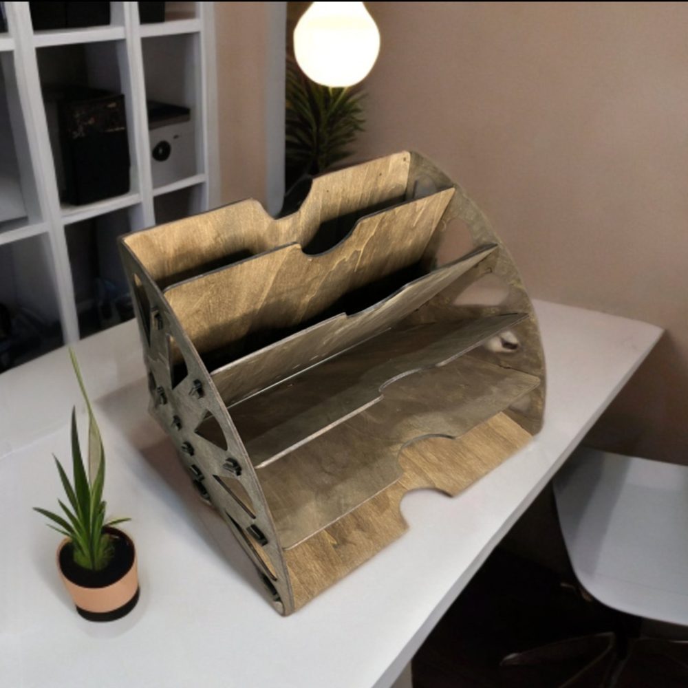 Organizer in Legno: Design Moderno per la Tua Scrivania